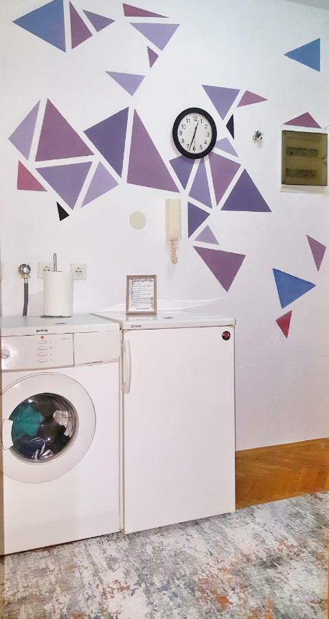Cozy&Comfy Apartment In The Center Of Prishtina プリシュティナ エクステリア 写真
